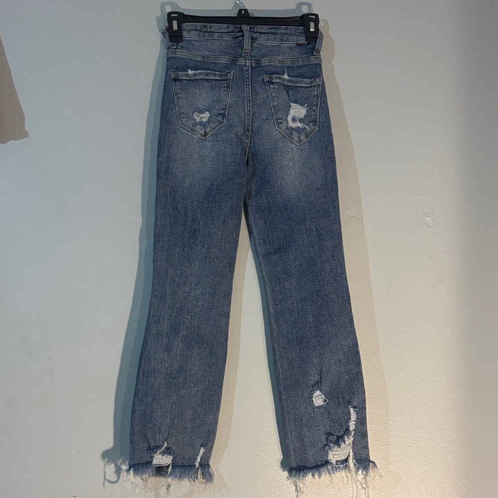 Distressed Risen Blue Jeans - Picture 9 of 12